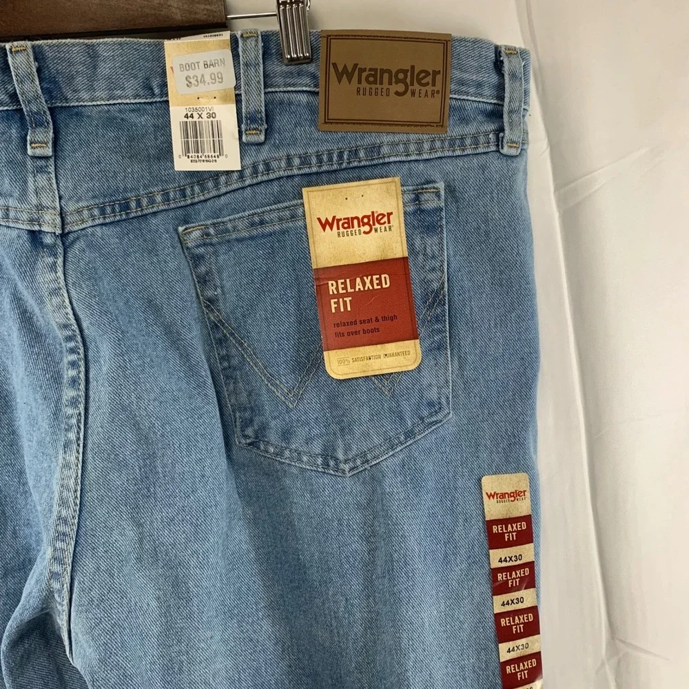 Wrangler Rugged Wear Jeans Mens‎ 44x30 Blue Relaxed Fit NWT